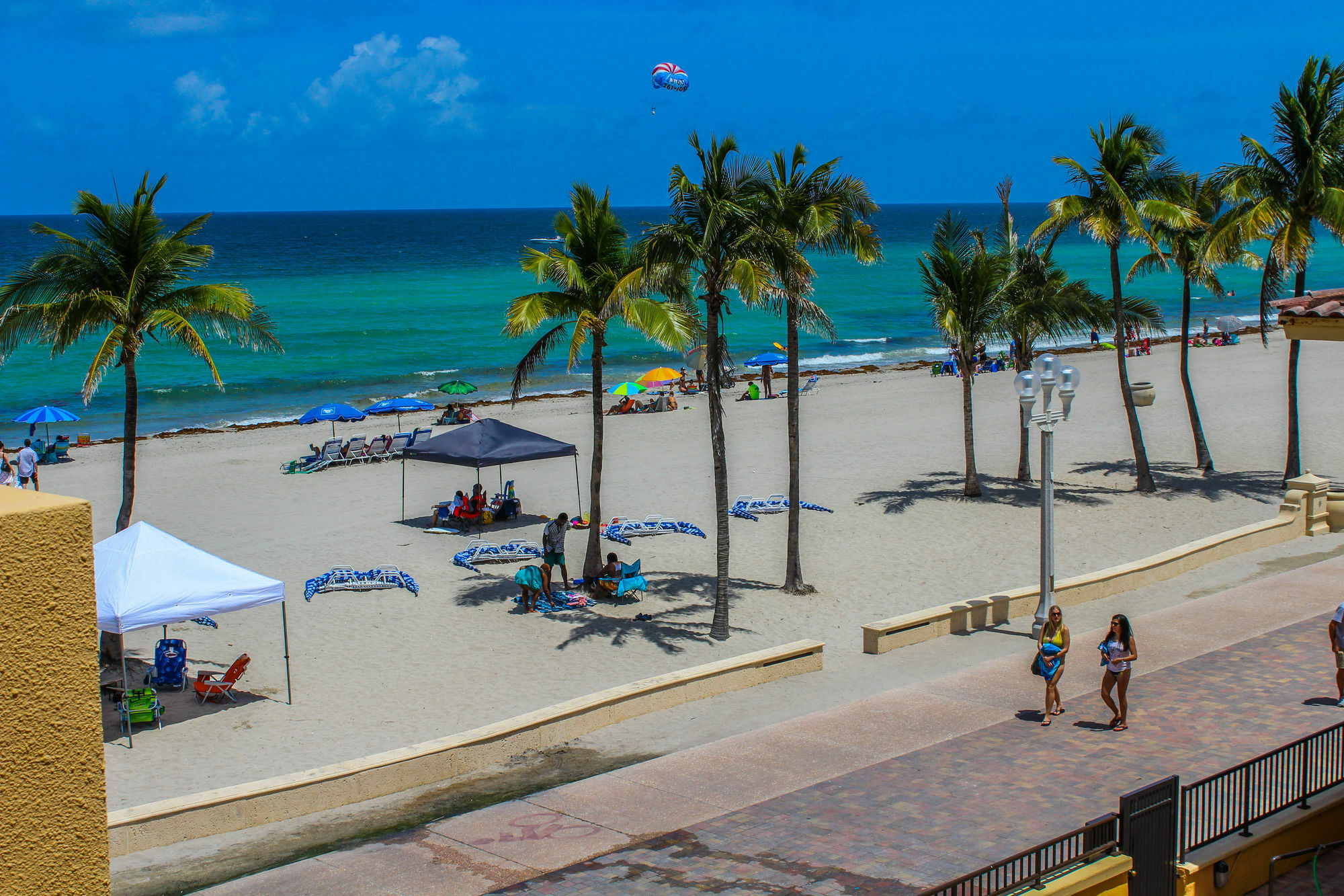 Hollywood Sands Resort Buitenkant foto